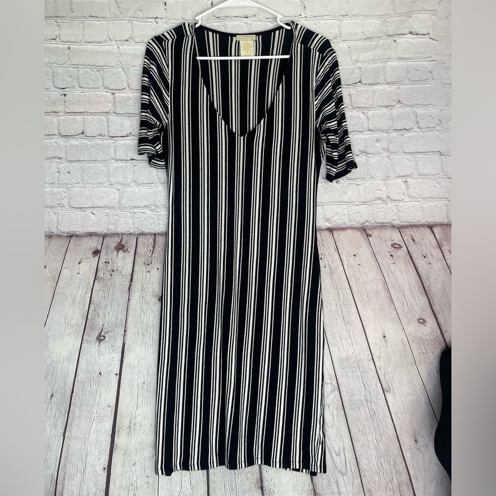 Love on Tap black and white striped midi dress size XL